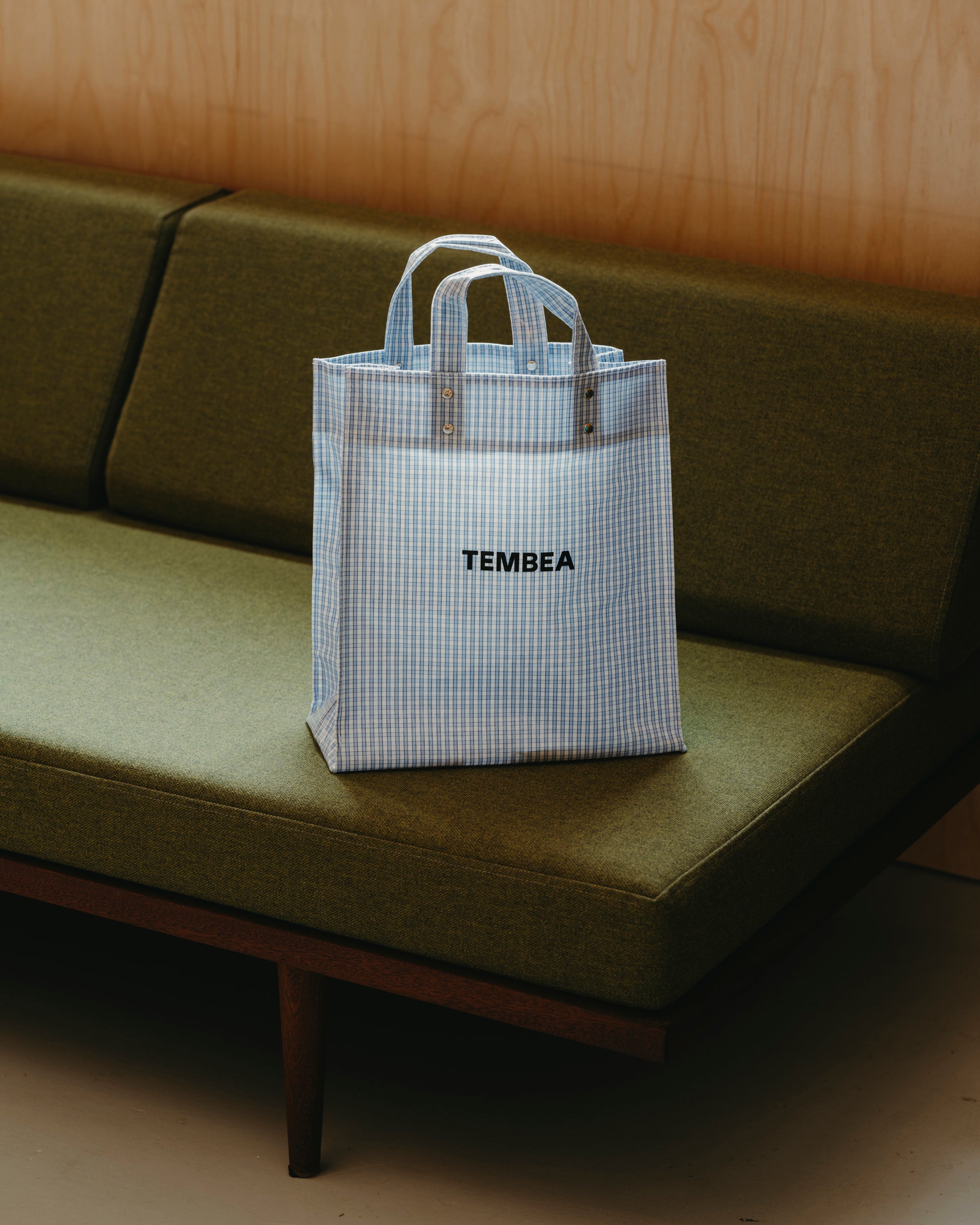 Medium Paper Tote – Checkered Light Blue