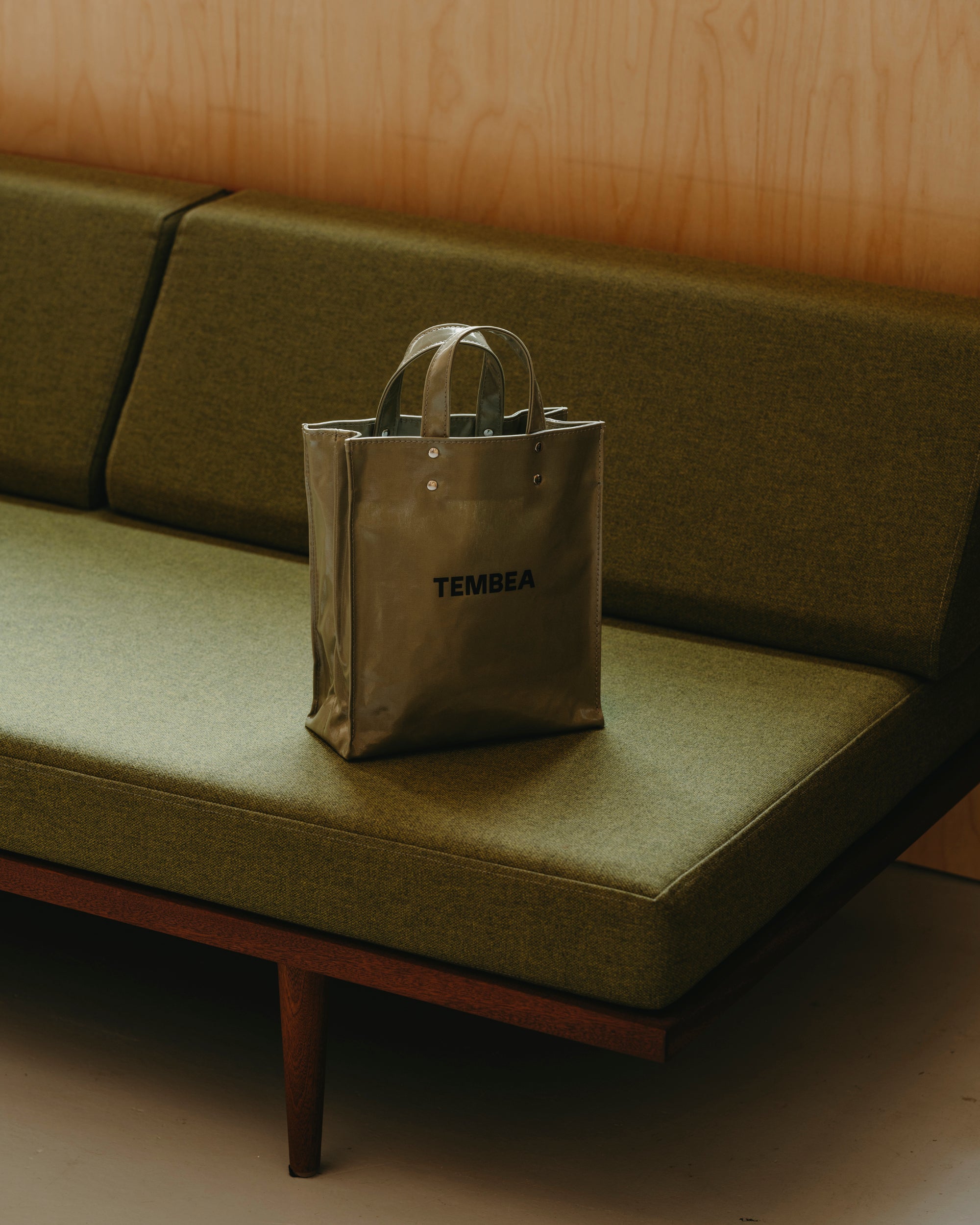 Small Paper Tote – Olive