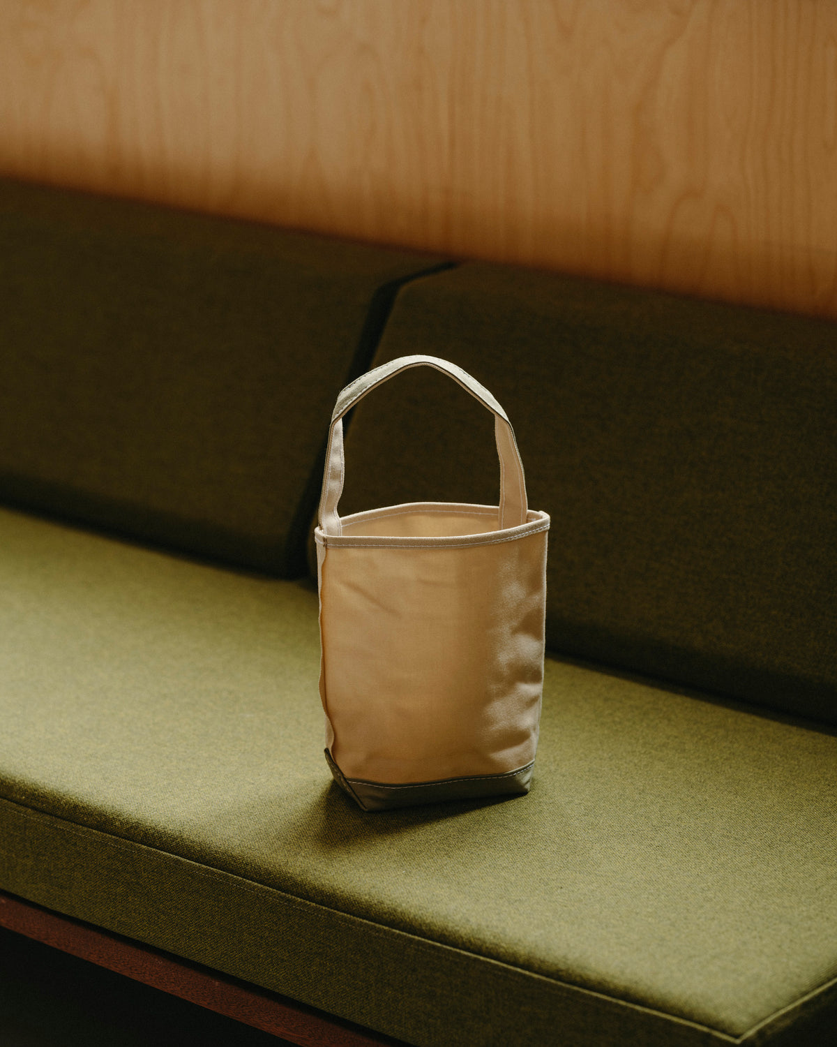 Mini Baguette Tote – Light Beige/Light Olive