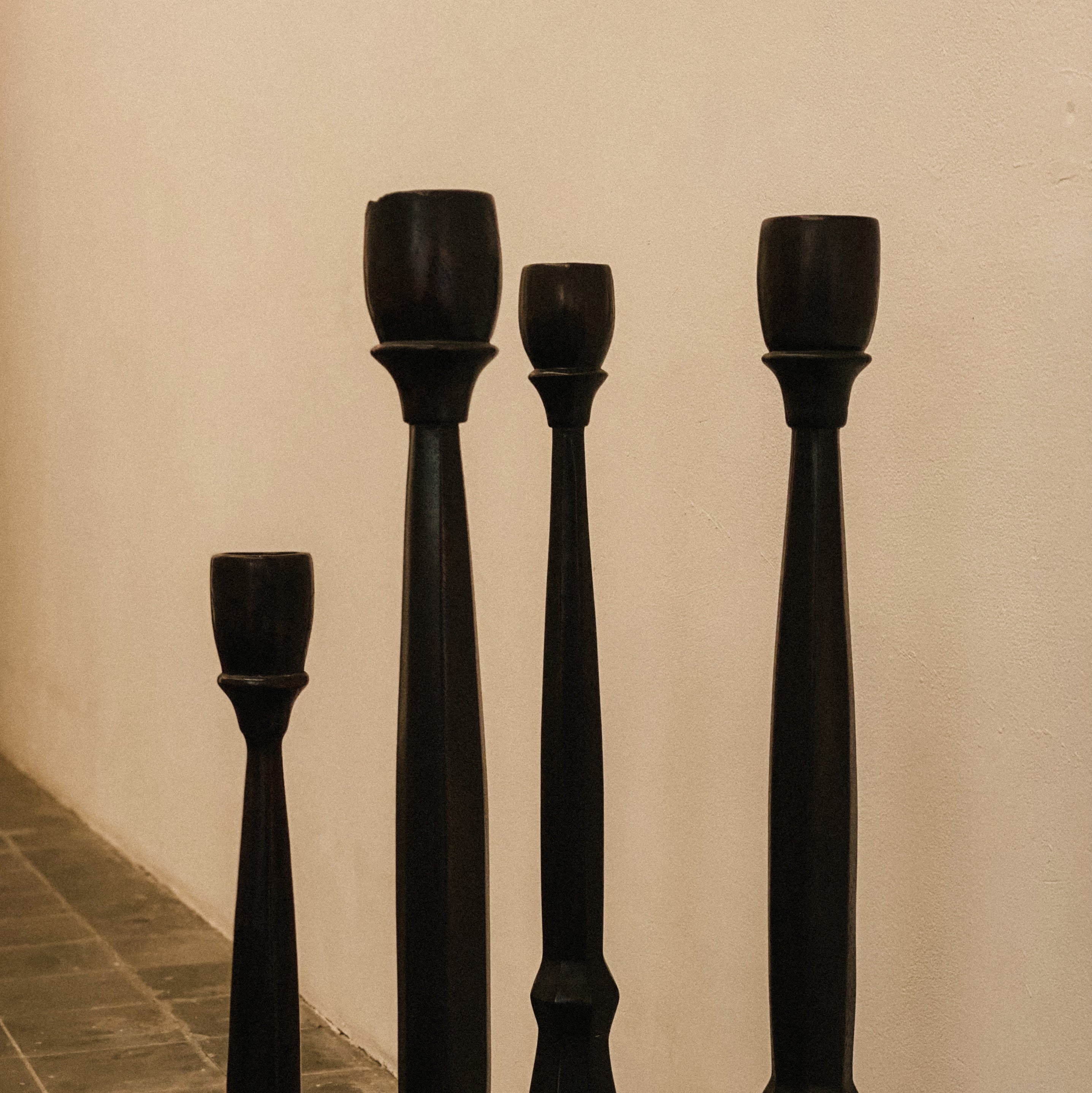 Tugu Candle Holder