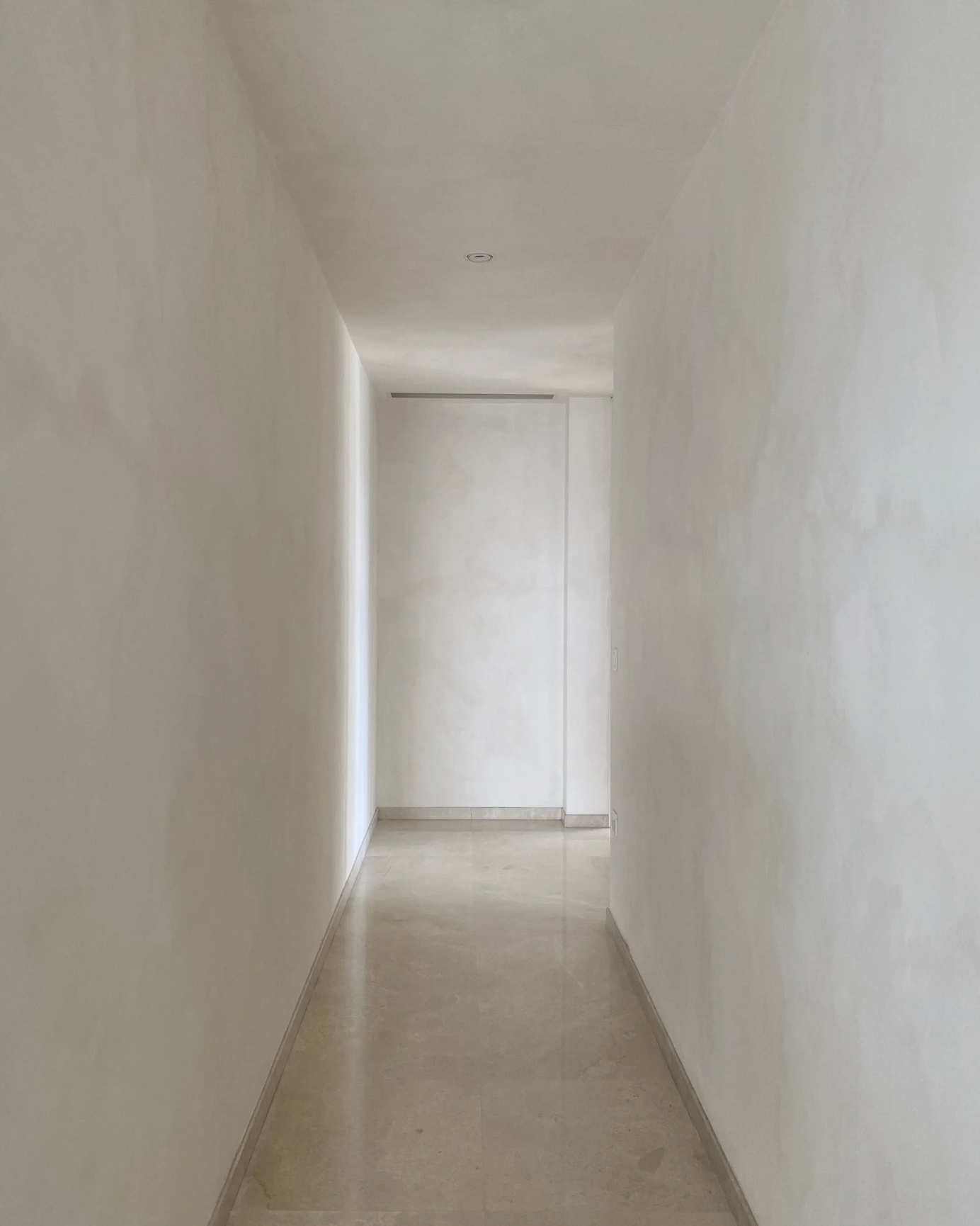 Raw White