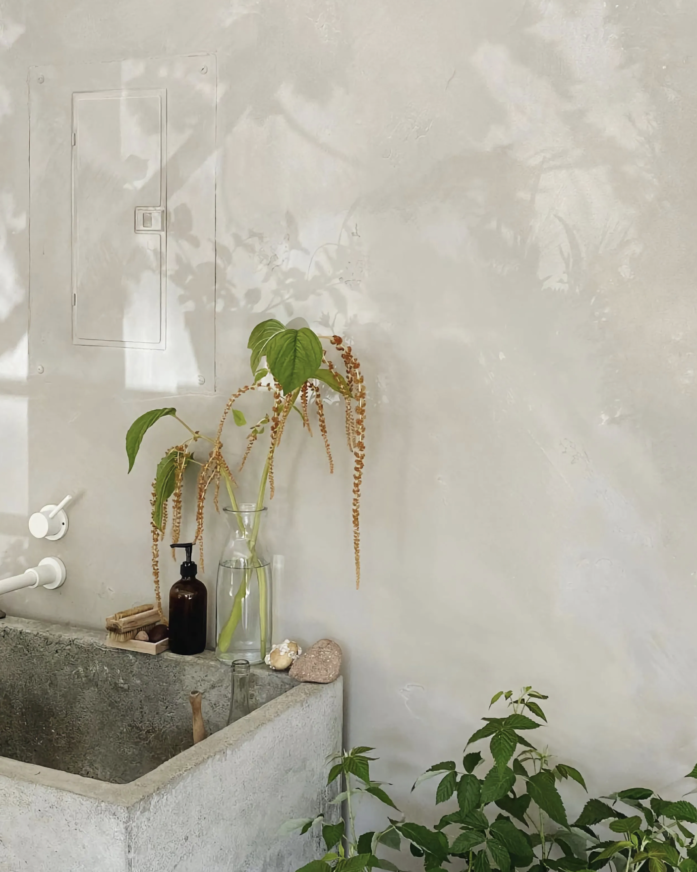 Raw White